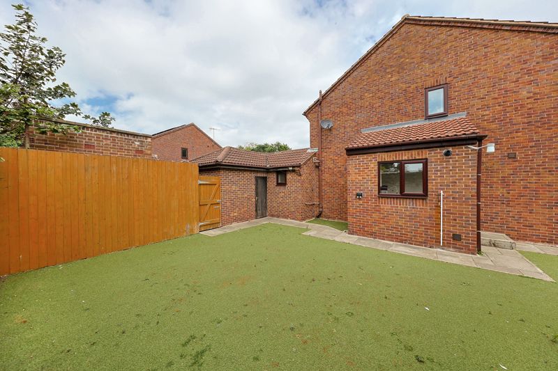 Ash Tree Close